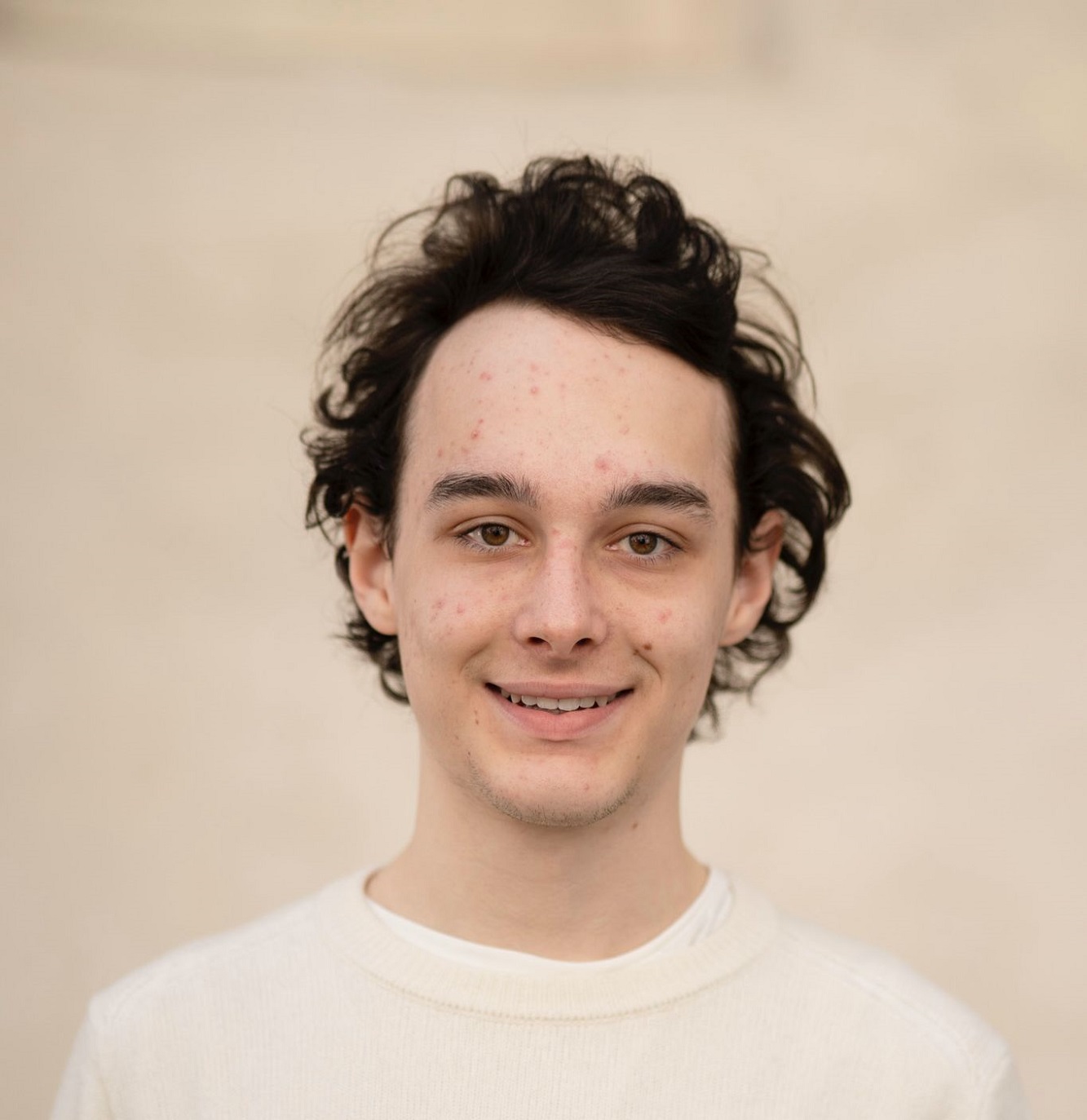 Mehr über den Artikel erfahren Bozen. Am Wahltag wird er volljährig. Voller Tatendrang kandidiert Paul Simmerle für seine Stadt