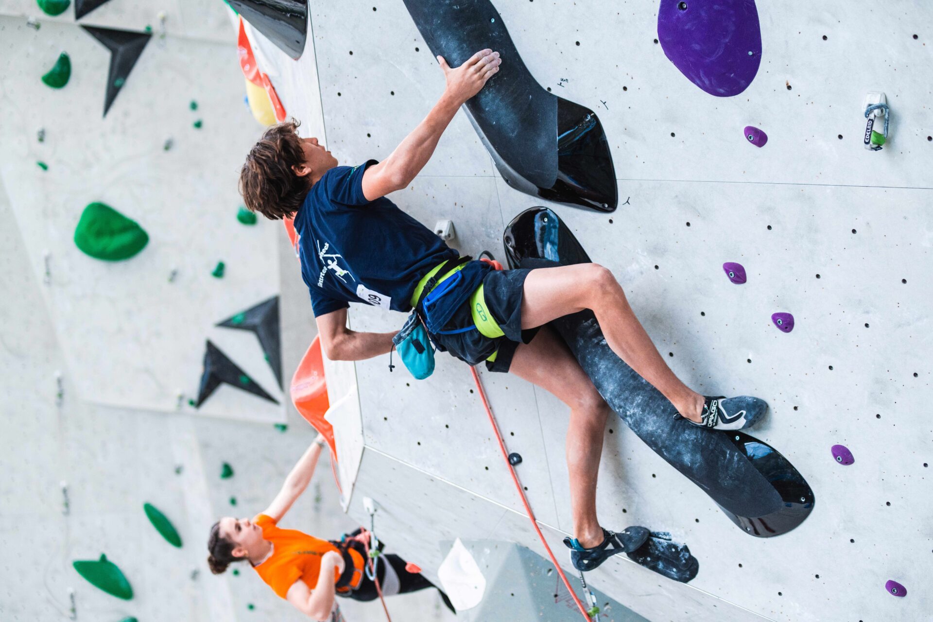 Scopri di più sull'articolo Juniorcup Leadklettern in Bruneck, AVS-Athleten erfolgreich