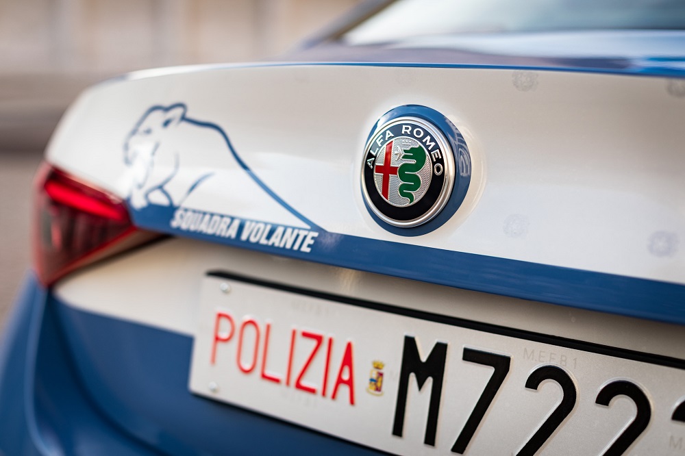 Scopri di più sull'articolo Bolzano, crea il caos al Despar di via Parma e aggredisce gli Agenti
