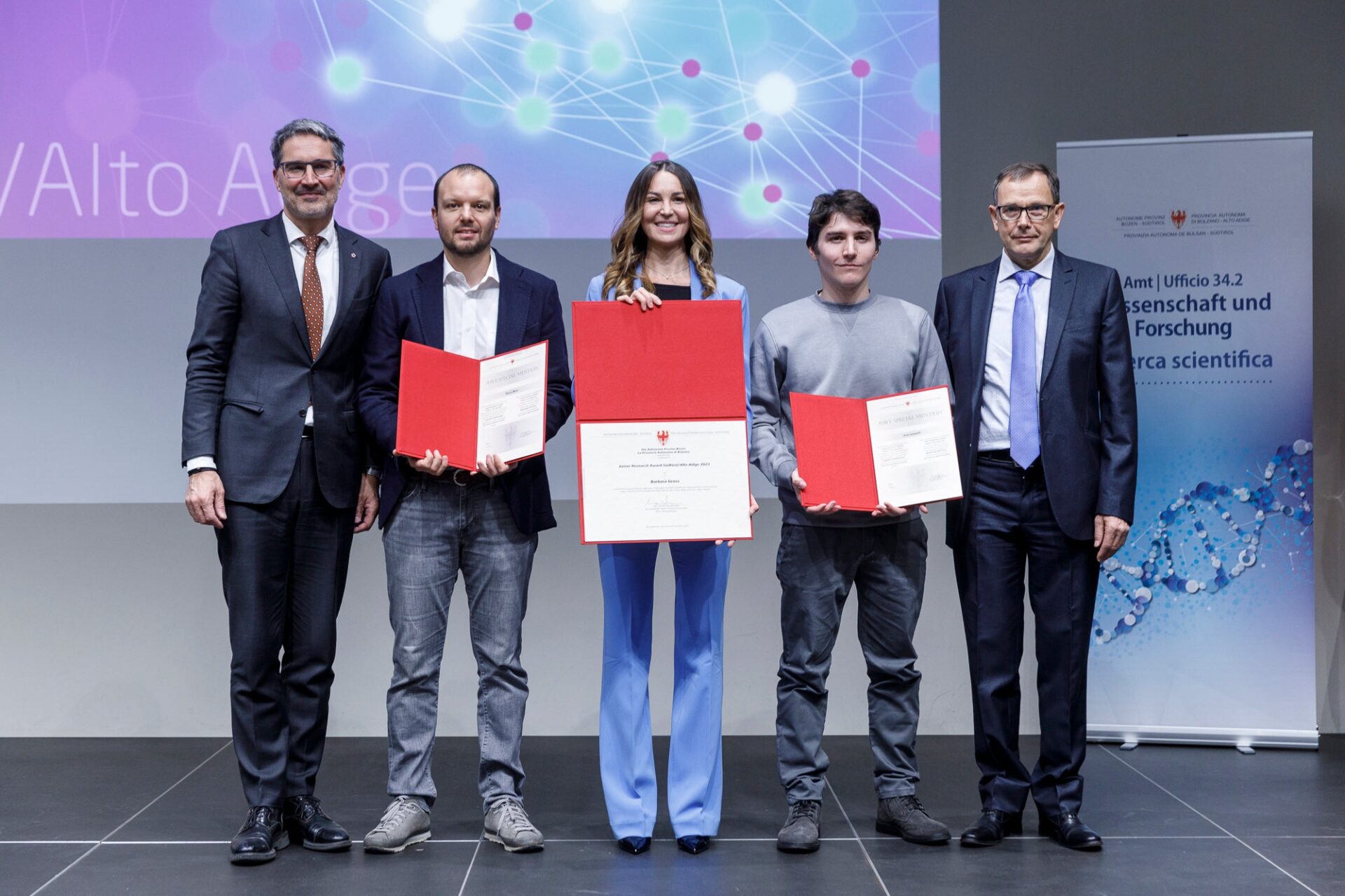 Scopri di più sull'articolo Junior Research Award Alto Adige 2025, candidature entro il 31 maggio