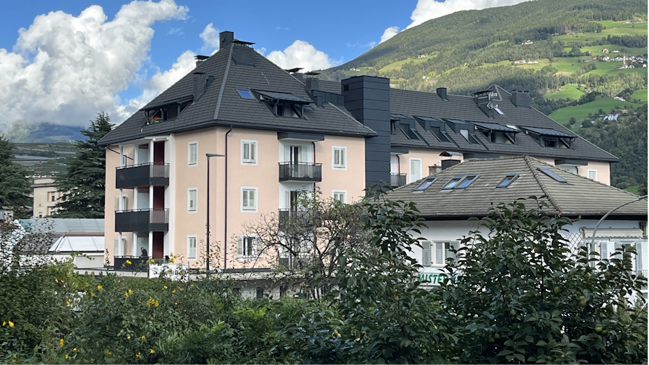 Scopri di più sull'articolo Patrimonio storico IPES: l’edificio “Ex-Rioptanti” di Bressanone torna a splendere