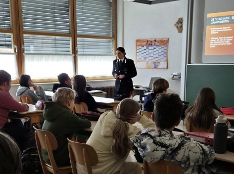 Mehr über den Artikel erfahren Cultura della legalità, Carabinieri incontrano gli studenti