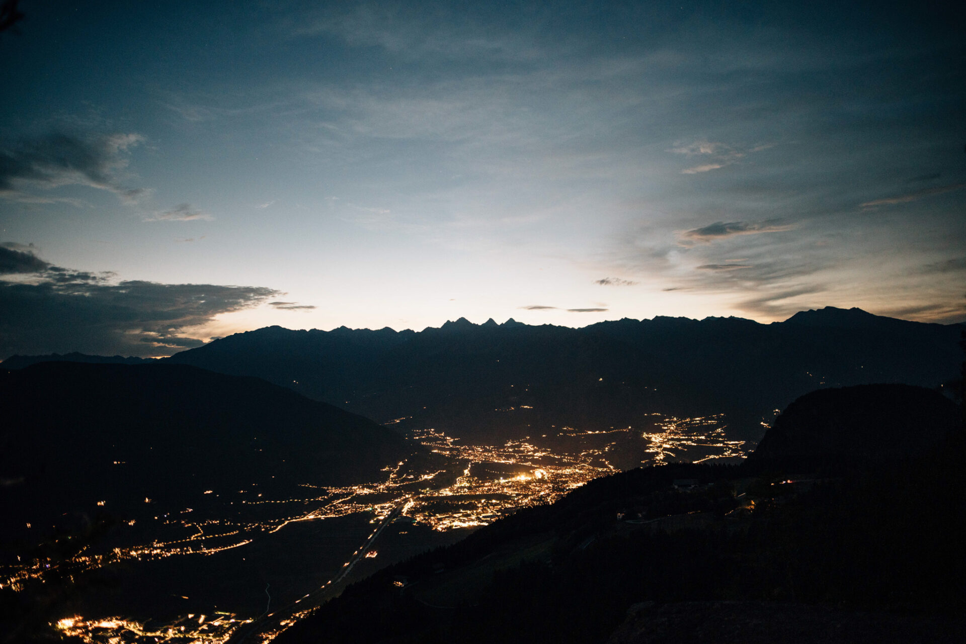 Scopri di più sull'articolo Notte di San Lorenzo al Knottnkino, tutti con il naso all’insù