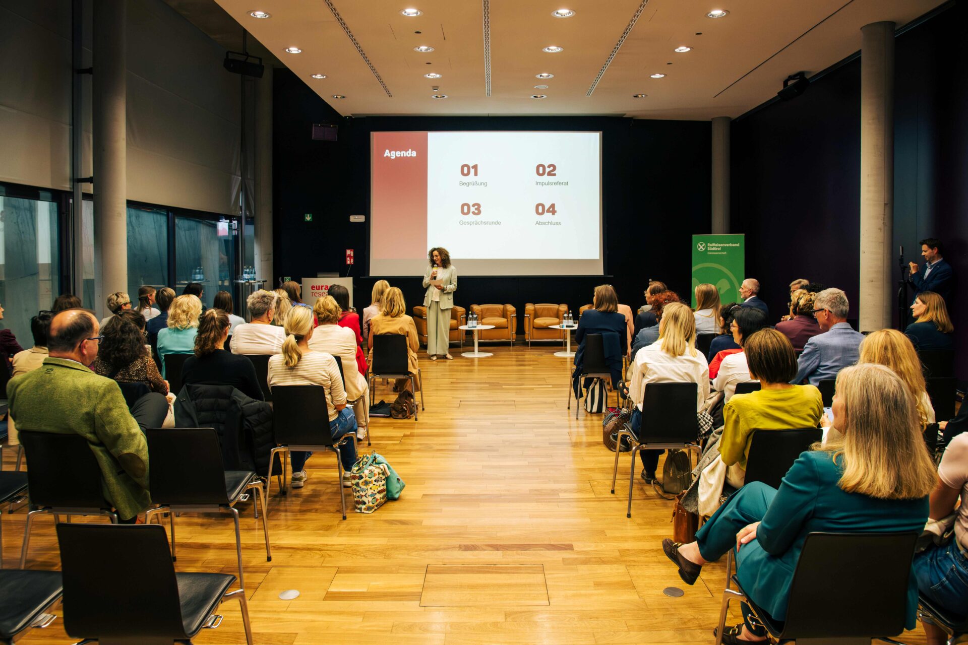 Scopri di più sull'articolo Più voce alle donne, la cooperazione riparte dalla visibilità