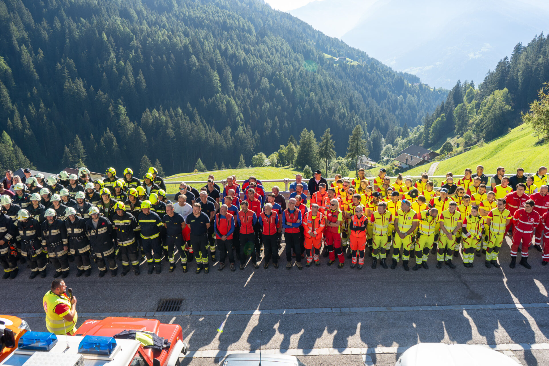 Mehr über den Artikel erfahren Incidente con auto e ciclisti, 15 feriti: a Valtina maxi esercitazione dei soccorsi