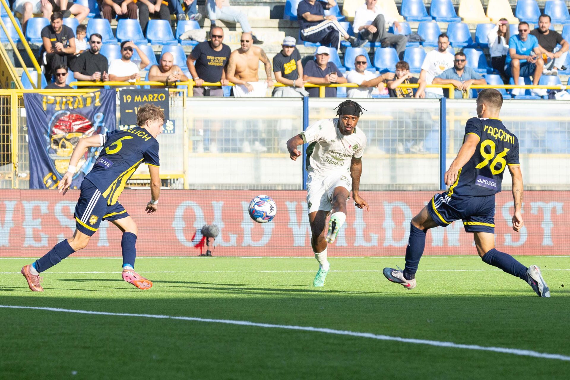 Scopri di più sull'articolo FCS, a Padova per continuare a correre: al via il tour de force biancorosso